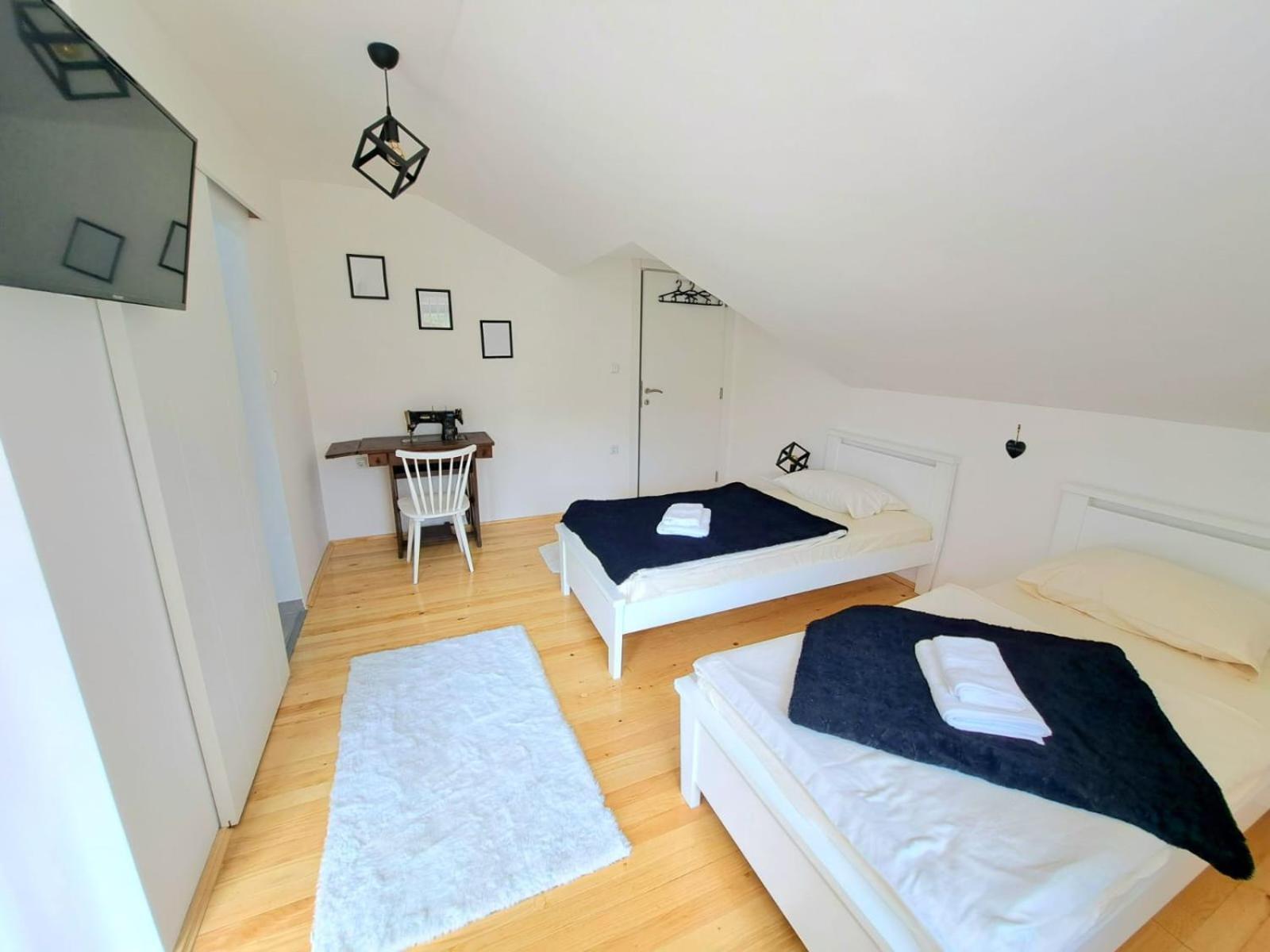Sobe Zizi Bed and Breakfast Jajce Eksteriør billede
