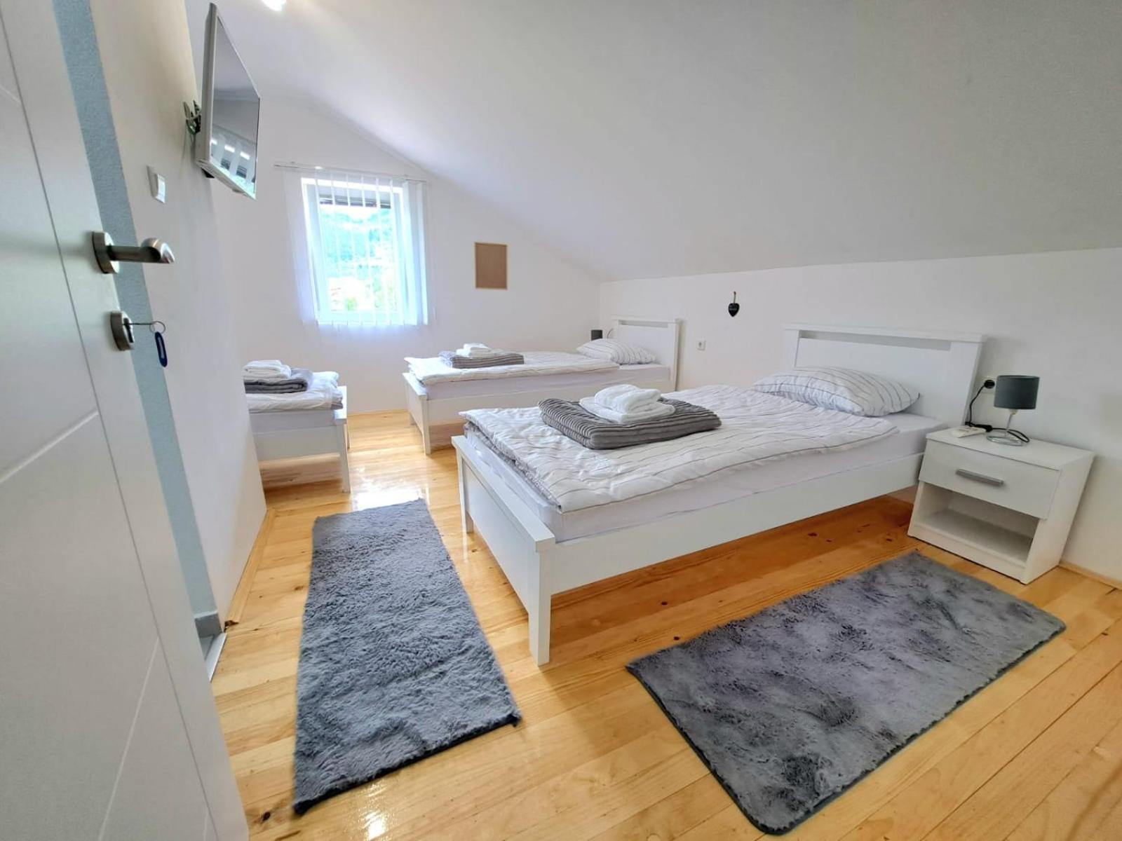Sobe Zizi Bed and Breakfast Jajce Eksteriør billede