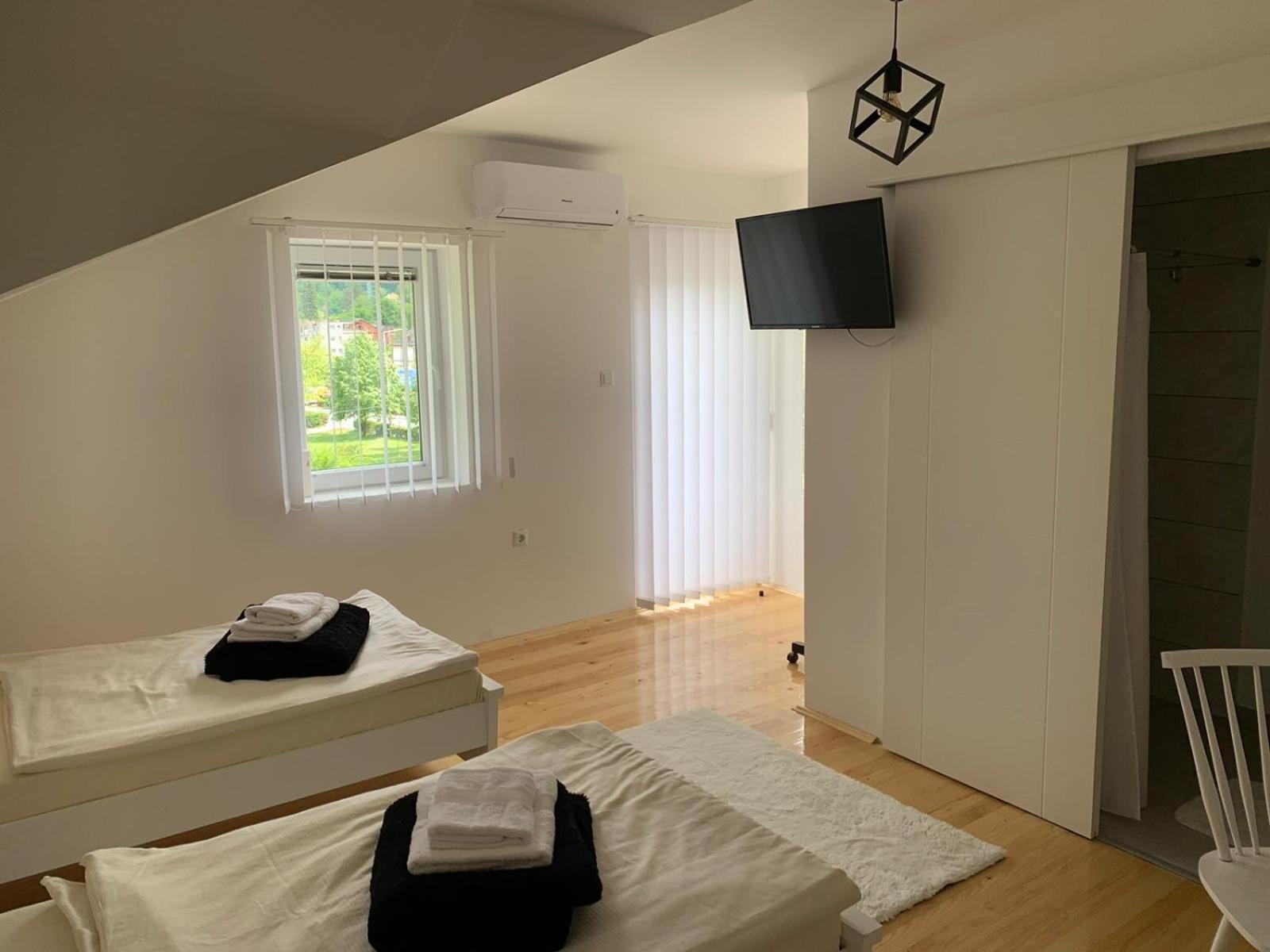 Sobe Zizi Bed and Breakfast Jajce Eksteriør billede