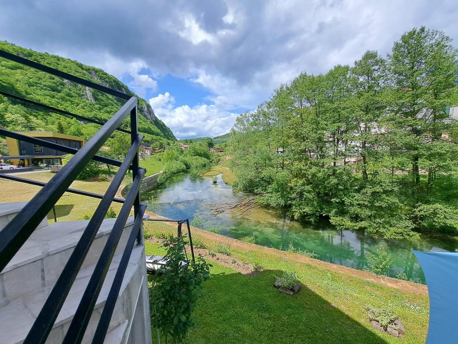 Sobe Zizi Bed and Breakfast Jajce Eksteriør billede